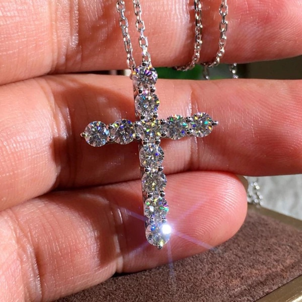 Silver Cross Flor a Necklace or a charm Pendant Round Cut Stones Dia - Picture 5 of 17